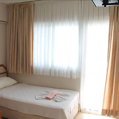 Altinyaz فندق Çeşme