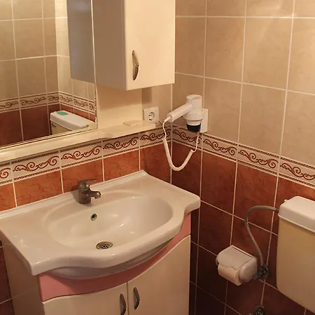 Altinyaz Готель