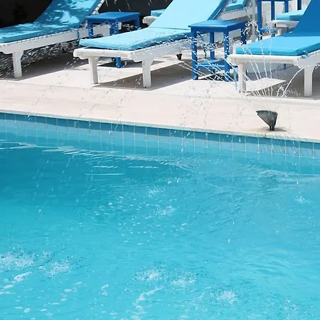 Altinyaz Готель