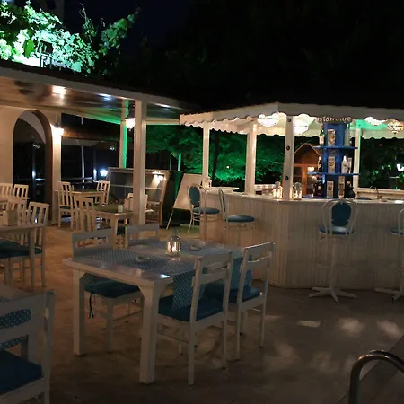 فندق Altinyaz 3*