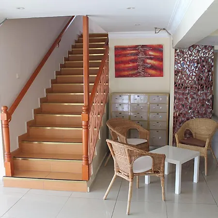 Готель Altinyaz 3*