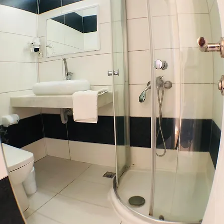 فندق Altinyaz 3*