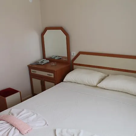 Готель Altinyaz 3*