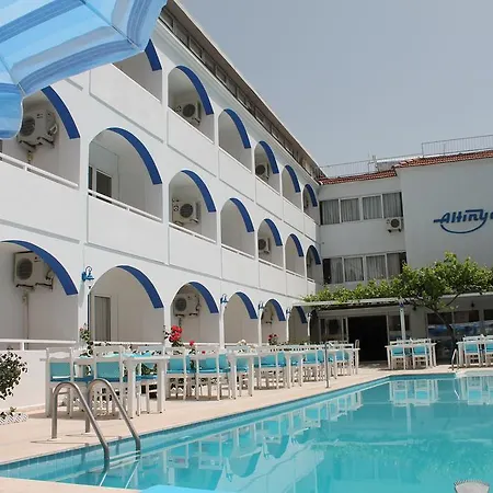 فندق Altinyaz 3*