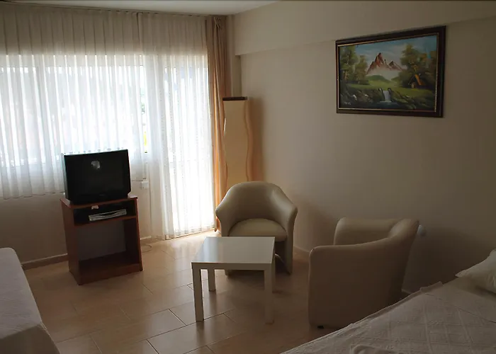 Szálloda Altinyaz 3*